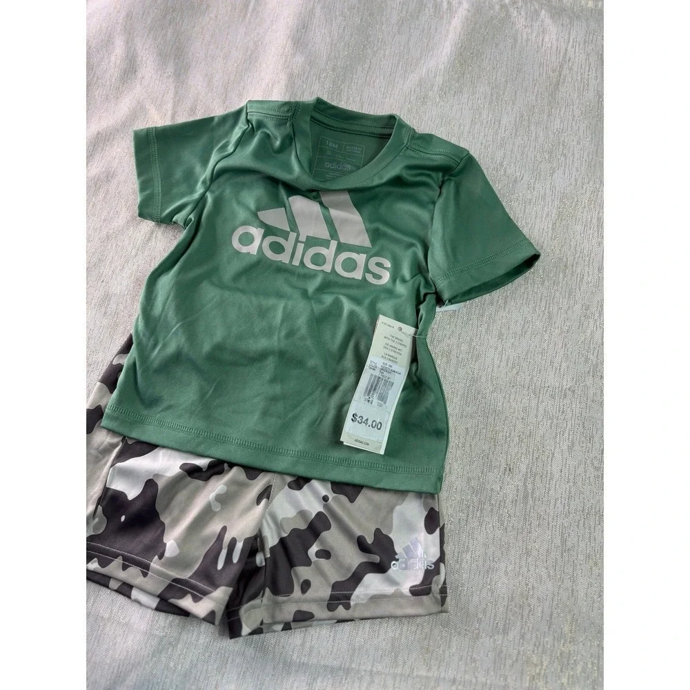 NWT Adidas set size 18 months
